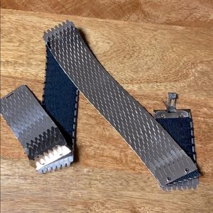 Metal high waisted accent belt